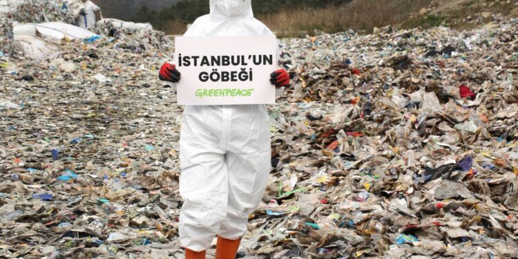 “İthal çöpler Kuzey Ormanları’na boşaltılıyor”