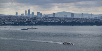“Marmara Denizi’nin yüzey suyu sıcaklığı hala 20 derece; müsilaj tehdidi kapıda”