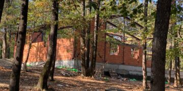 Bağcılar Belediyesi “tabiat parkı” adı altında Belgrad Ormanı’nı betona boğuyor