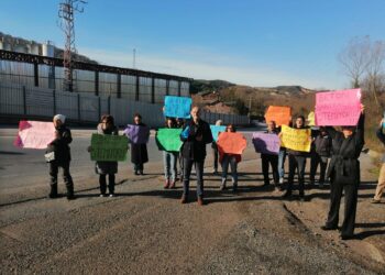 Yurttaşlar 28 haftadır Uskumruköy’deki kaçak beton santraline karşı Kuzey Ormanları’nı savunuyor