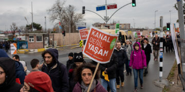 KOS: Mahkeme kararına rağmen kuzeyde Kanal İstanbul kılıflı inşaat yağması sürüyor