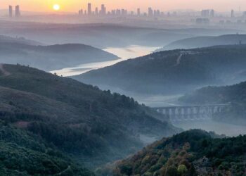 Su havzalarının çevresinde tek bir raporla maden faaliyetine ve sanayi tesisine izin verilebilecek, toplu konut yapılabilecek