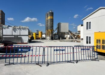 İstanbul’un ortasında kaçak beton santrali