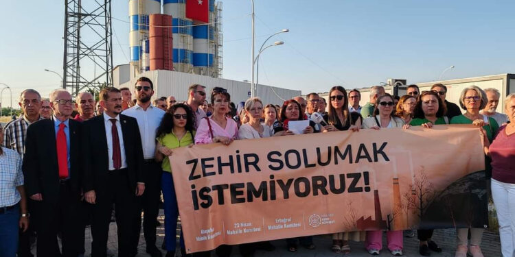 Belediye mühürlüyor, şirket kırıyor