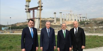 Ülkenin suyu, ormanı, toprağı, geleceği otoyollara feda olsun…